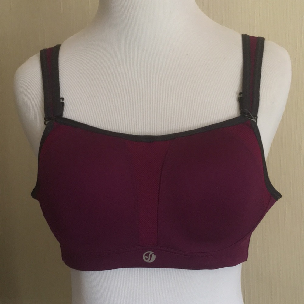 NWT Somasport Athletic Bra 32A contour underwire